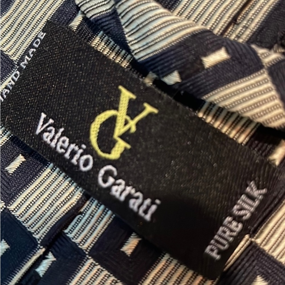 🔥5 for $15🔥 - Two Men’s neckties - Picture 11 of 16